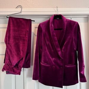 Express velvet pant suit
